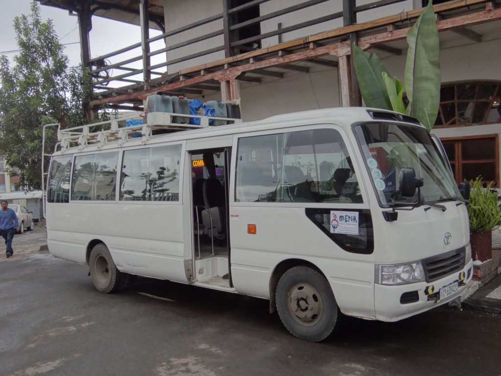 004 - Addis Abeba - Il nostro bus Gran Turismo