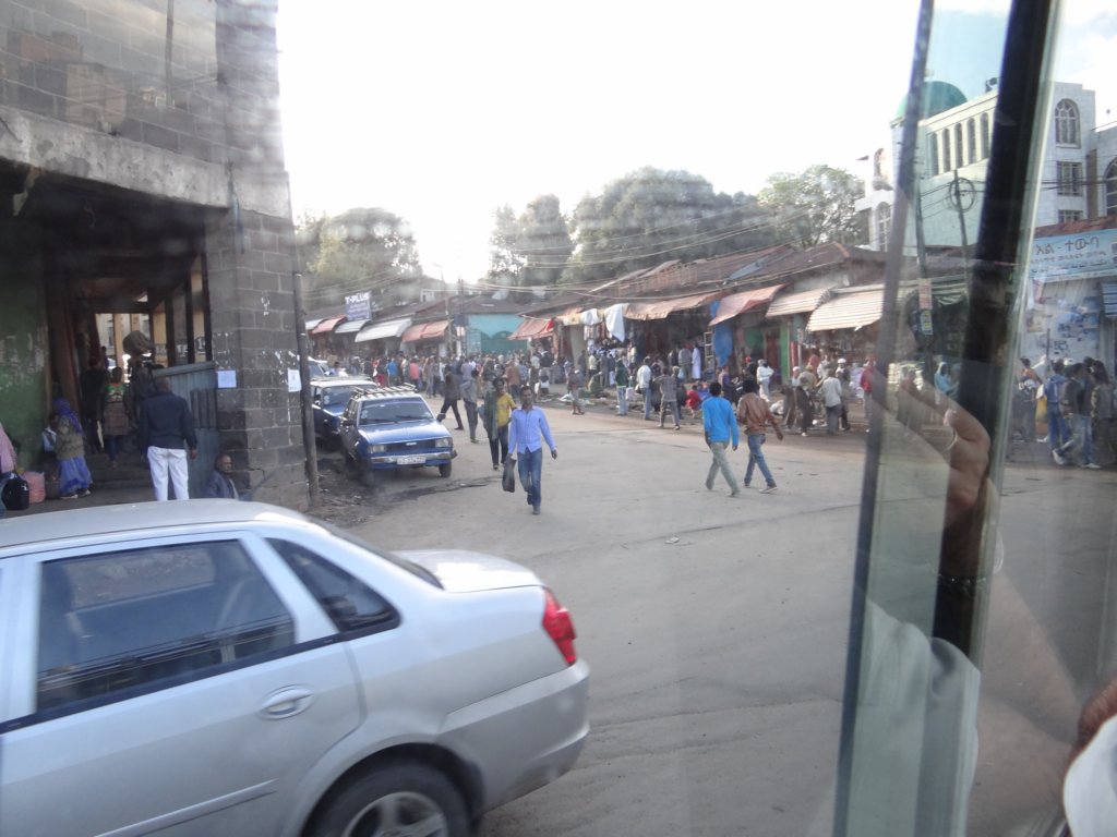 043 - Addis Abeba - Il mercato