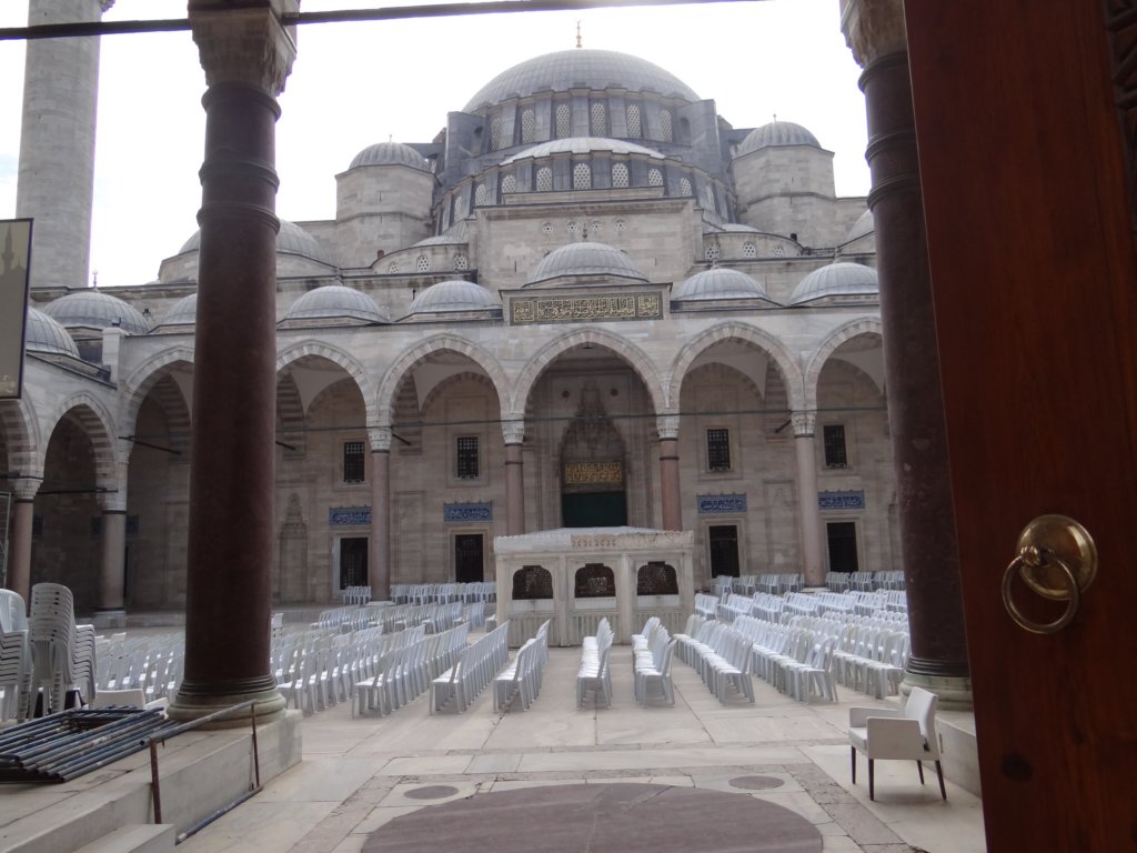 050 - Süleymaniye camii (Moschea di Solimano il Magnifico) - Cortile interno