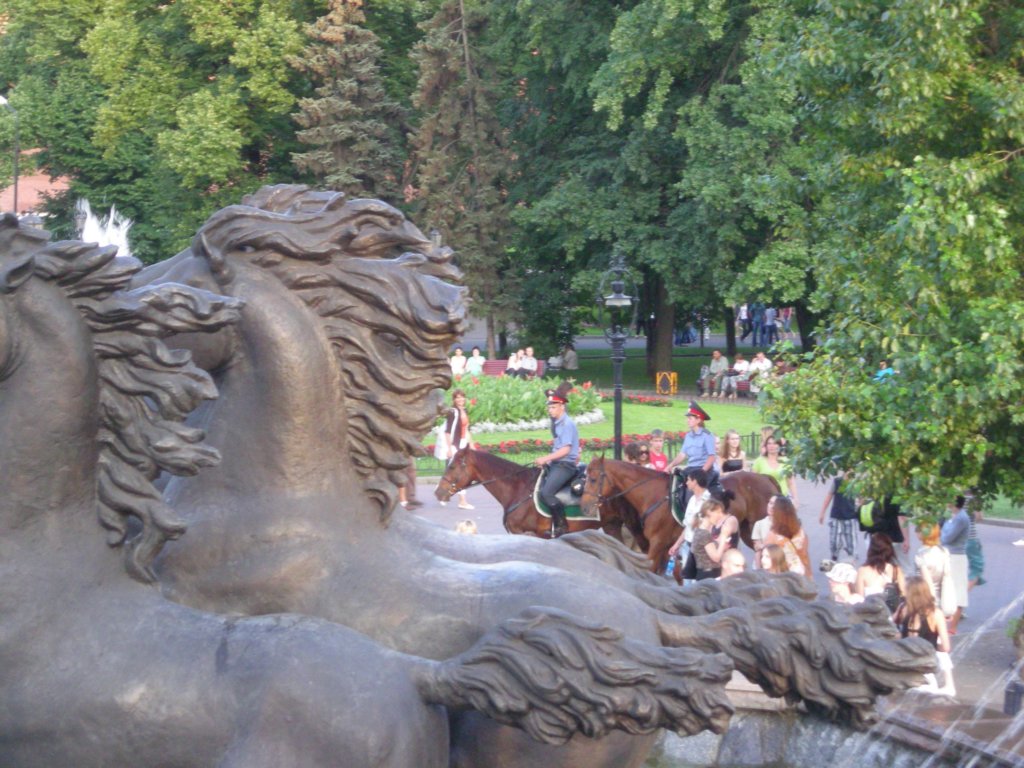 026 - Mosca - Piazza del Maneggio e Giardini Alexandrovski