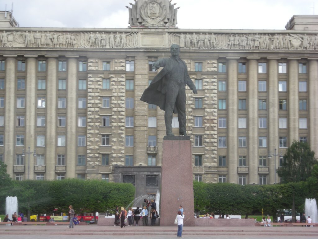 254 - San Pietroburgo - Monumento a Lenin
