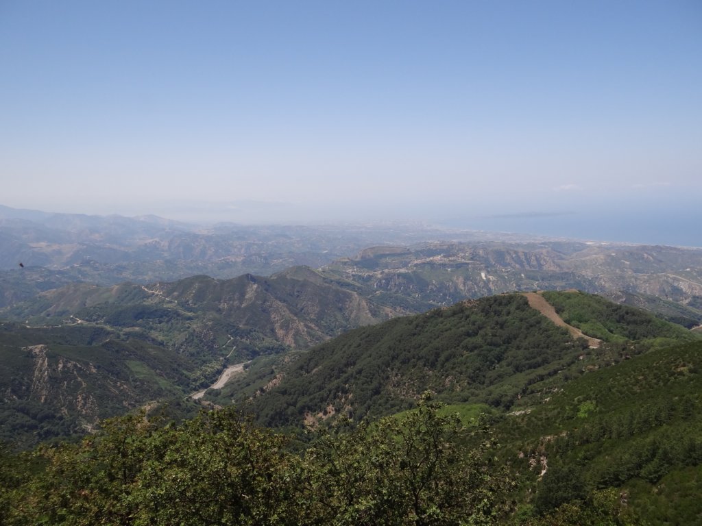 007 - Panorama da Monte Dinnammare verso il Mar Tirreno