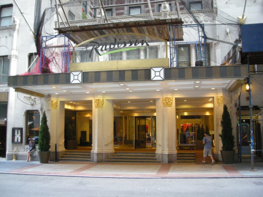 005 - Radisson Hotel