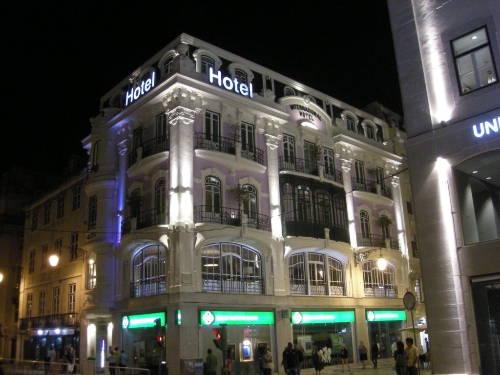 018 - Hotel International
