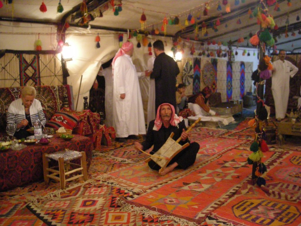 179 - Palmira - Cena in tenda beduina