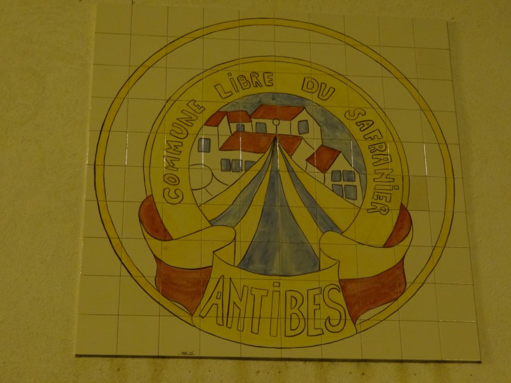 038 - Antibes - Commune Libre Du Safranier